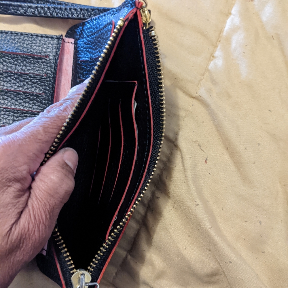 Wallet - Picture 3 of 4